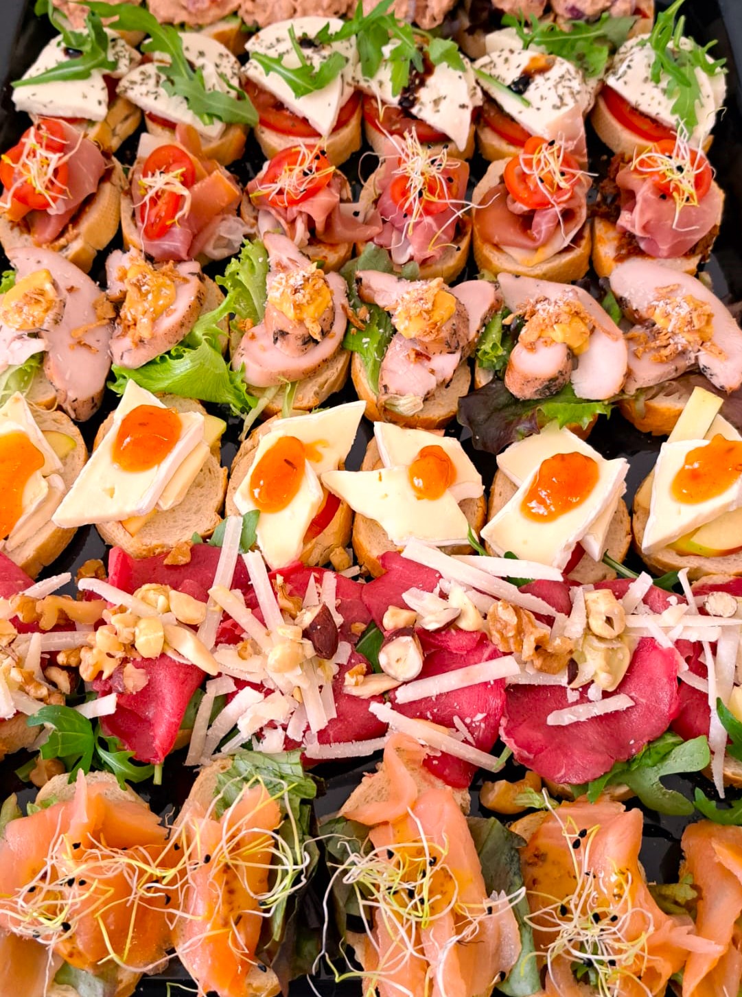 Luxe opgemaakte stokbroodjes (pincho’s)